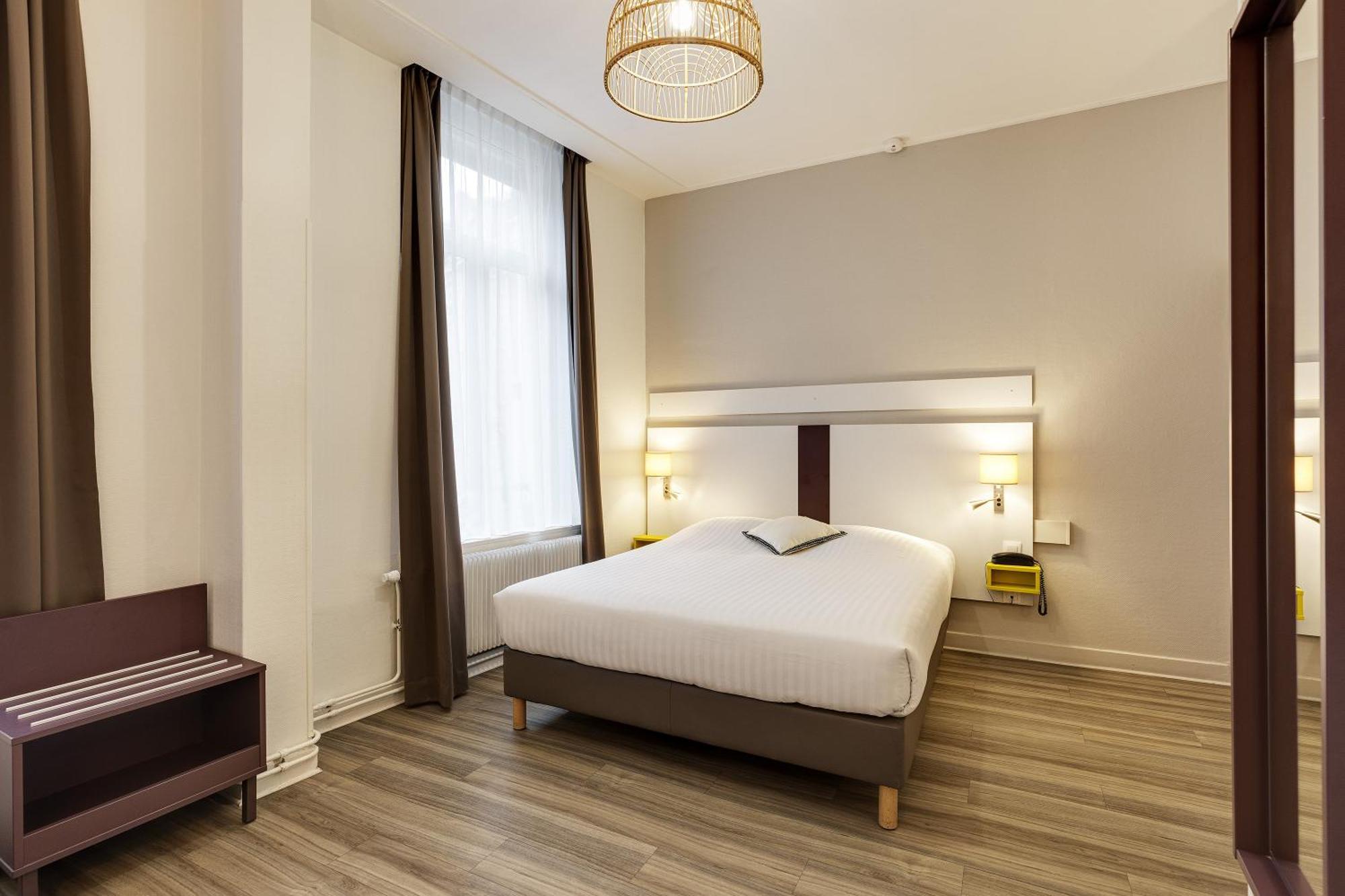 Grand Hotel Lille Bagian luar foto
