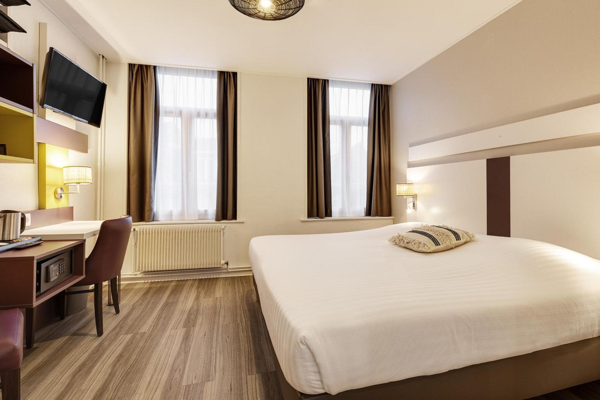 Grand Hotel Lille Bagian luar foto