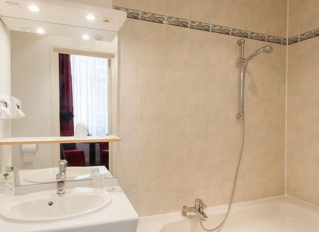Grand Hotel Lille Bagian luar foto